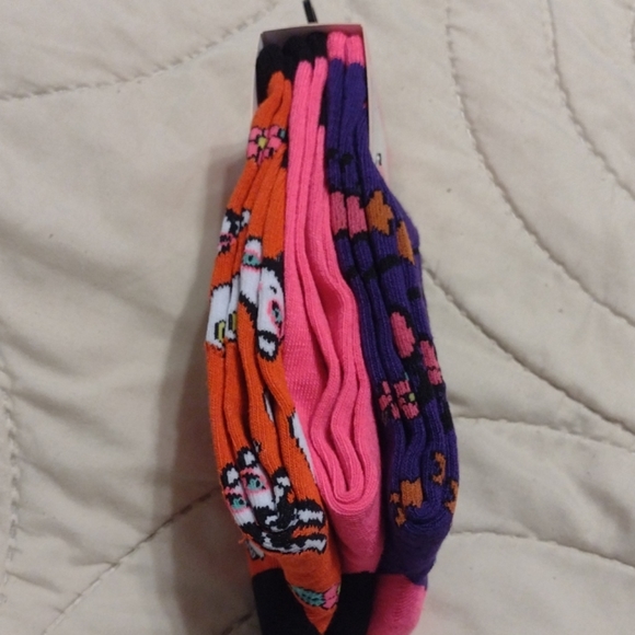 Betsey Johnson Halloween 3pk Crew Socks - Picture 3 of 4